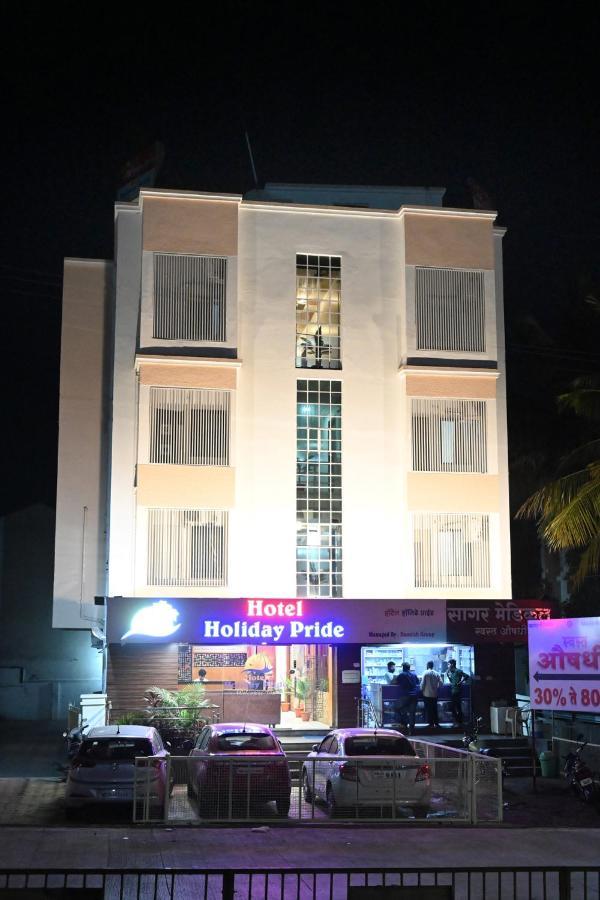 Hotel Holiday Pride Aurangābād Extérieur photo