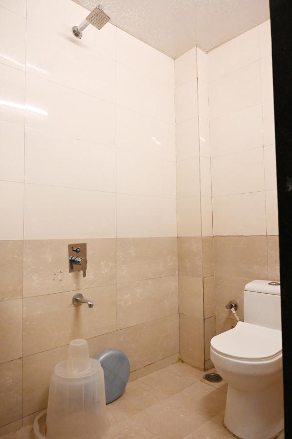 Hotel Holiday Pride Aurangābād Extérieur photo